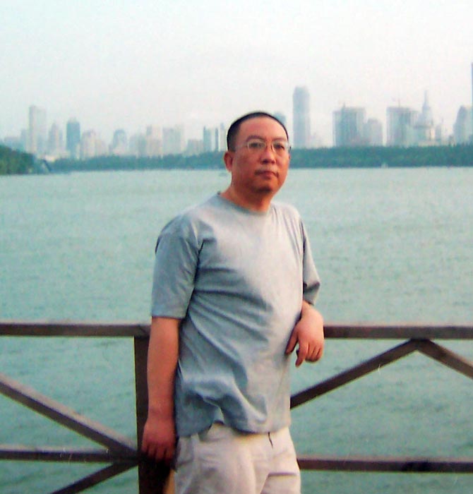 单击鼠标关闭窗口